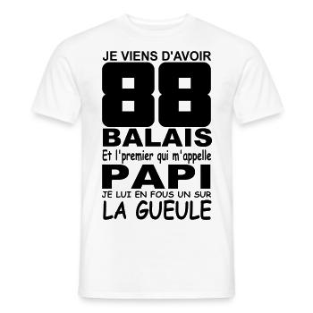 88 ans / anniversaire 88 ans / cadeau 88 ans - T-shirt homme - blanc - Devant - AI Model Male 178 dark (178cm)