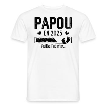 Papua im Jahr 2025 Zukunft Opa Geschenk - Männer T-Shirt - Weiß - Vorne - AI Model Male 178 dark (178cm)