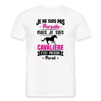 Je ne suis pas parfaite mais je suis cavalière - T-shirt homme - blanc - Devant - AI Model Male 178 dark (178cm)