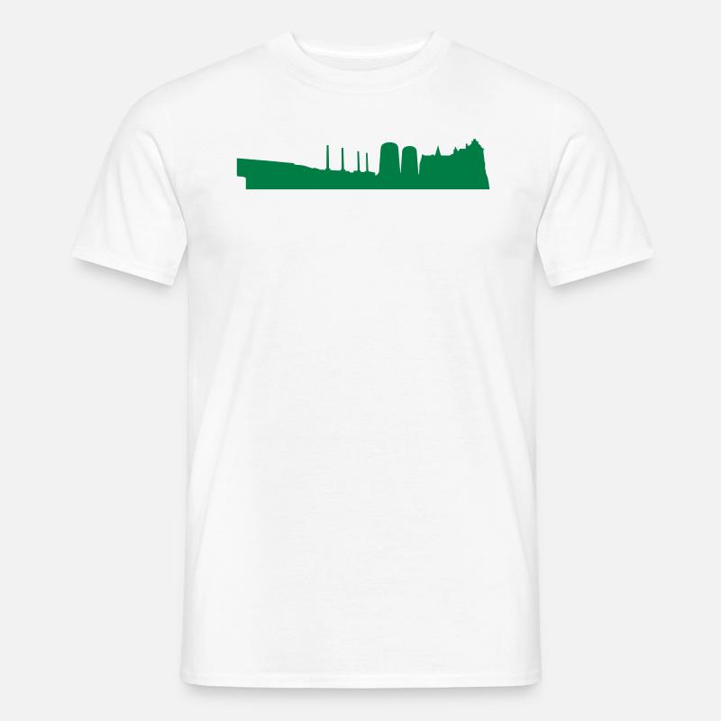 Wolfsburg Skyline - Männer T-Shirt - Weiß