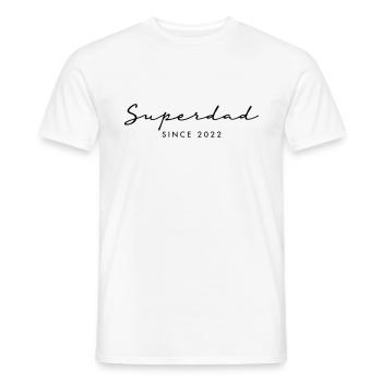 Superdad Papa Vater 2022 - Männer T-Shirt - Weiß - Vorne - AI Model Male 178 dark (178cm)