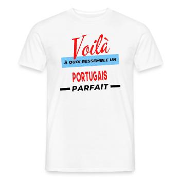 Voilà a quoi ressemble un PORTUGAIS Humour - T-shirt homme - blanc - Devant - AI Model Male 178 dark (178cm)
