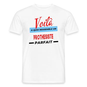 Voilà a quoi ressemble un PROTHESISTE Humour - T-shirt homme - blanc - Devant - AI Model Male 178 dark (178cm)
