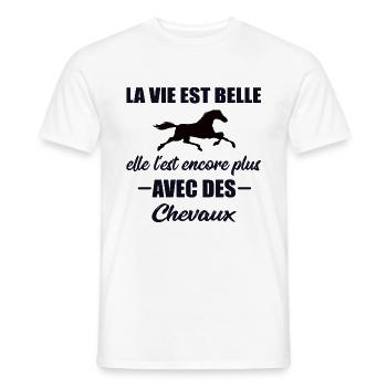 La vie est belle t-shirt cadeau citation équestre - T-shirt homme - blanc - Devant - AI Model Male 178 dark (178cm)