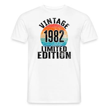 Année de naissance 1982 Vintage Limited Edition Retro - T-shirt homme - blanc - Devant - AI Model Male 178 dark (178cm)