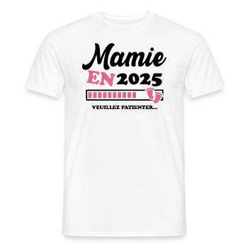 Mamie en 2025 Humour Cadeau - T-shirt homme - blanc - Devant - AI Model Male 178 dark (178cm)