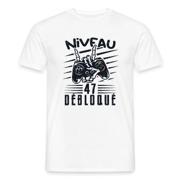 Niveau 47 Débloqué | cadeau de joueur - T-shirt homme - blanc - Devant - AI Model Male 178 dark (178cm)