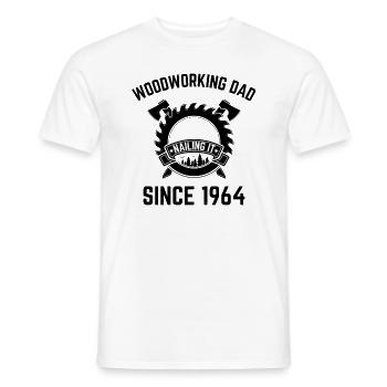 Woodworking Dad Since 1964 - 60. Geburtstag - Männer T-Shirt - Weiß - Vorne - AI Model Male 178 dark (178cm)