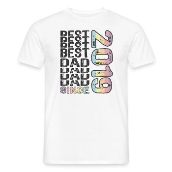 Bester Papa der Welt seit 2019 Vatertag - Männer T-Shirt - Weiß - Vorne - AI Model Male 178 dark (178cm)