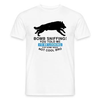 Design Deutscher Schäferhund Polizei Design - Männer T-Shirt - Weiß - Vorne - AI Model Male 178 dark (178cm)