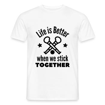 Hurling: Das Leben ist besser, wenn wir zusammenhalten. - Männer T-Shirt - Weiß - Vorne - AI Model Male 178 dark (178cm)