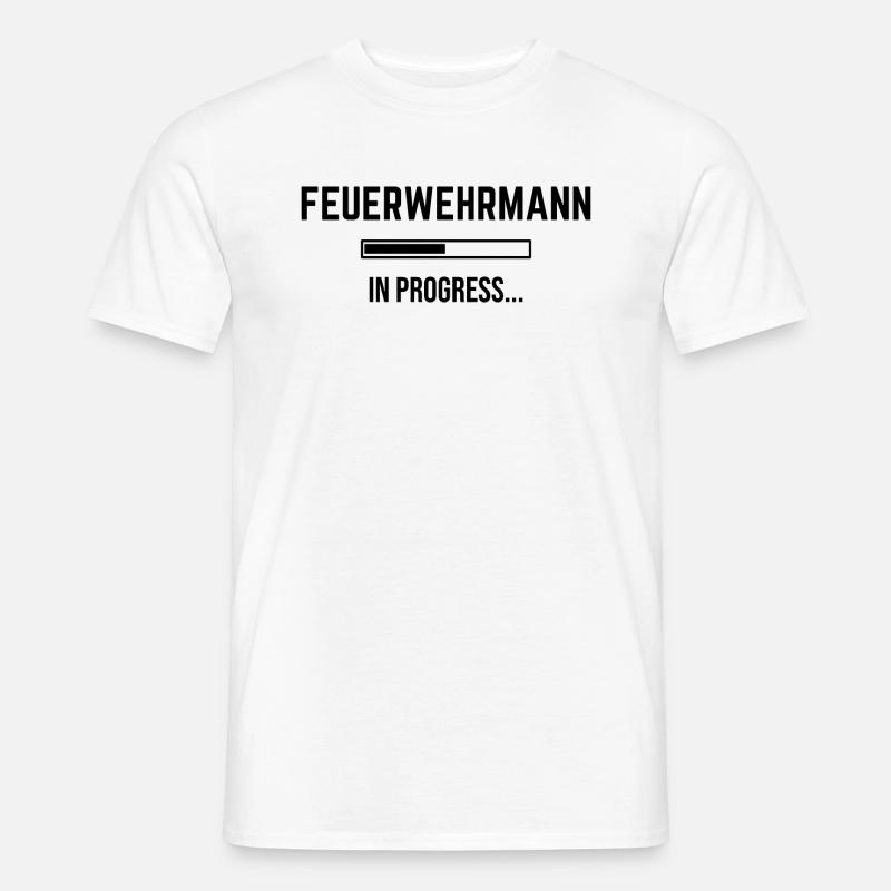 Feuerwehrmann In Progress - Männer T-Shirt - Weiß