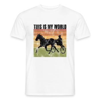 This is my World Trabrennen Trabreiten Retro - Männer T-Shirt - Weiß - Vorne - AI Model Male 178 dark (178cm)
