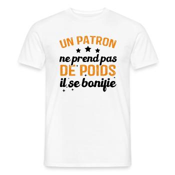 Un patron ne prend pas de poids, il se bonifie - T-shirt homme - blanc - Devant - AI Model Male 178 dark (178cm)