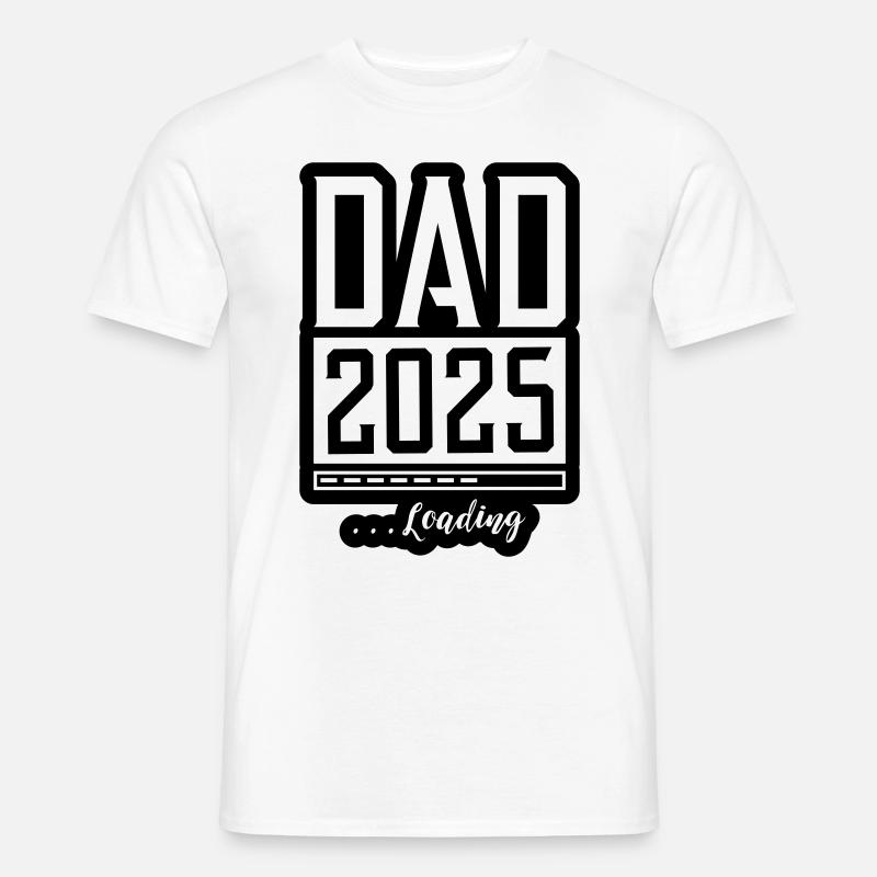 Dad 2025 Loading Papa - Männer T-Shirt - Weiß
