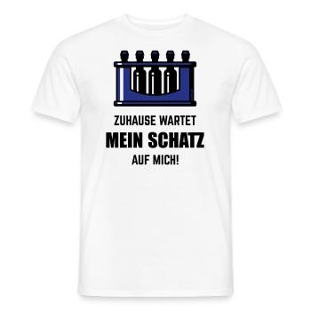 XZuhause Wartet Mein Schatz Auf Mich! (Blau) - Männer T-Shirt - Weiß - Vorne - AI Model Male 178 dark (178cm)