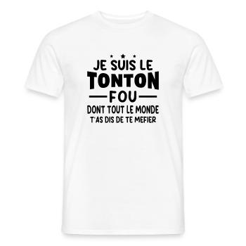 Je Suis Le Tonton Fou Humour Cadeau Meilleur Oncle - T-shirt homme - blanc - Devant - AI Model Male 178 dark (178cm)
