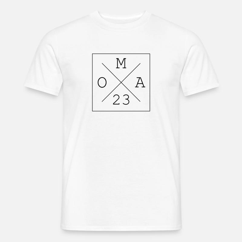 Oma 23 2023 Geschenkidee - Männer T-Shirt - Weiß