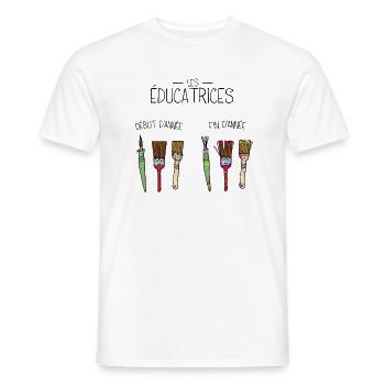 les éducatrices en début et fin d'année - T-shirt homme - blanc - Devant - AI Model Male 178 dark (178cm)