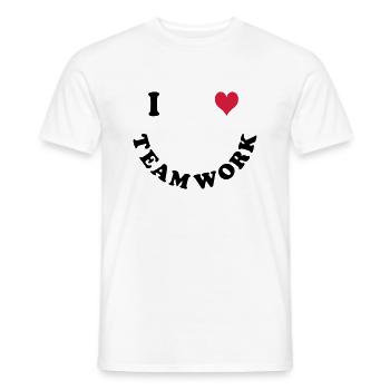 Ich liebe Teamwork - Männer T-Shirt - Weiß - Vorne - AI Model Male 178 dark (178cm)