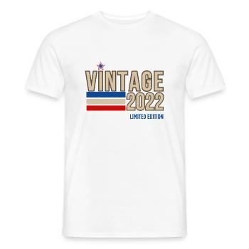Jahrgang 2022 limitierte Auflage - Männer T-Shirt - Weiß - Vorne - AI Model Male 178 dark (178cm)