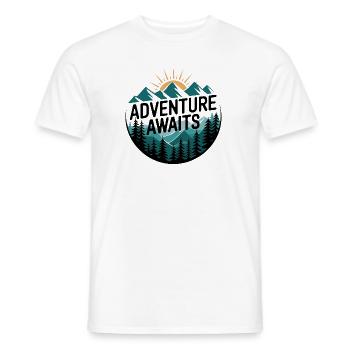 Adventure Awaits – Bergpanorama - Männer T-Shirt - Weiß - Vorne - AI Model Male 178 dark (178cm)