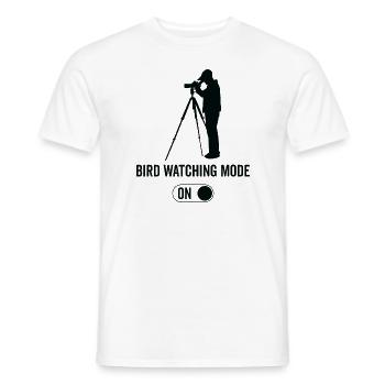Mode d’observation des oiseaux activé - Observation des oiseaux - T-shirt homme - blanc - Devant - AI Model Male 178 dark (178cm)