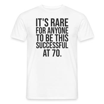 70 ans performant cadeau anniversaire 70 ans - T-shirt homme - blanc - Devant - AI Model Male 178 dark (178cm)