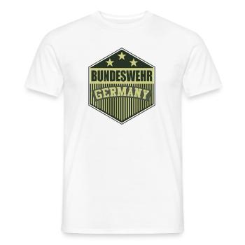 Bundeswehr Soldat Waffe Geschenk T-Shirt - Männer T-Shirt - Weiß - Vorne - AI Model Male 178 dark (178cm)