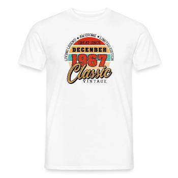 Retro 55 Jahre Dezember 1967 Geburtstag Vintage - Männer T-Shirt - Weiß - Vorne - AI Model Male 178 dark (178cm)