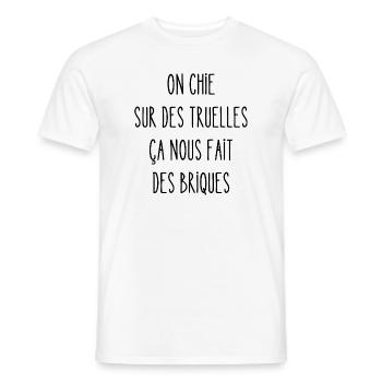 on chie sur des truelles - T-shirt homme - blanc - Devant - AI Model Male 178 dark (178cm)