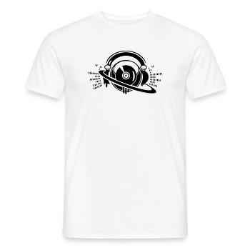 Une console de platines DJ avec un casque, - T-shirt homme - blanc - Devant - AI Model Male 178 dark (178cm)