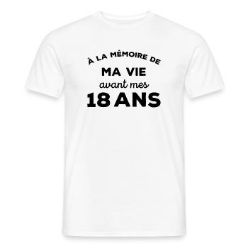 A la mémoire de ma vie avant mes 18 ans - T-shirt homme - blanc - Devant - AI Model Male 178 dark (178cm)