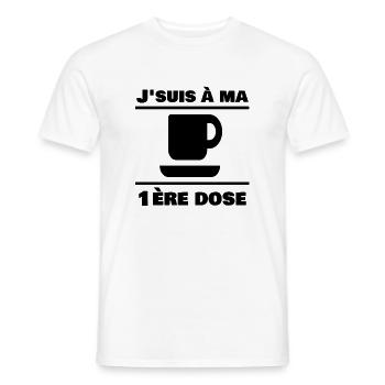 J'suis à ma 1ère dose - Café - T-shirt homme - blanc - Devant - AI Model Male 178 dark (178cm)