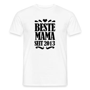 Beste Mama seit 2013 - Männer T-Shirt - Weiß - Vorne - AI Model Male 178 dark (178cm)