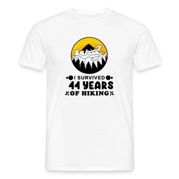 44. Geburtstag Wanderer 44 Jahre alt Berg Wandern - Männer T-Shirt - Weiß - Vorne - AI Model Male 178 dark (178cm)