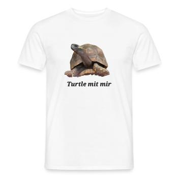Turtle mit mir - Männer T-Shirt - Weiß - Vorne - AI Model Male 178 dark (178cm)