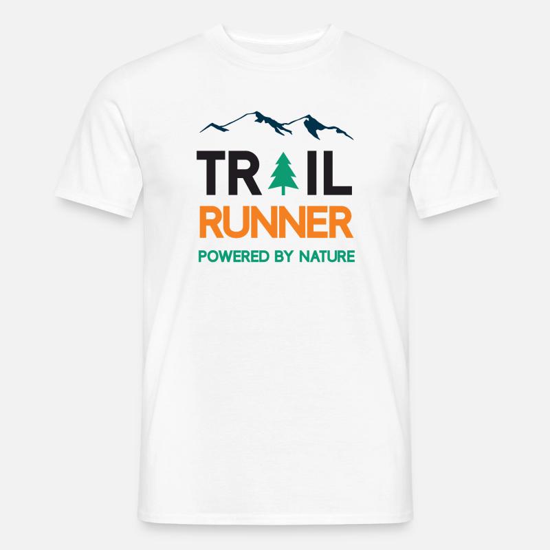 Trail Runner - Powered by Nature - Männer T-Shirt - Weiß