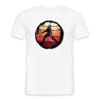 Retro Sonnenuntergang Tennis Silhouette - Männer T-Shirt - Weiß - Vorne - AI Model Male 178 dark (178cm)