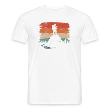 Wanderer auf dem Gipfel des Sonnenuntergangs - Männer T-Shirt - Weiß - Vorne - AI Model Male 178 dark (178cm)