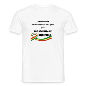 il est avec uneSénégalaise - T-shirt homme - blanc - Devant - AI Model Male 178 dark (178cm)
