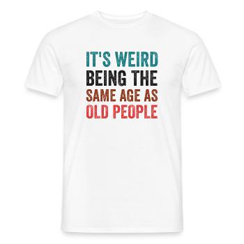 Es raro tener la misma edad que los viejos retro - Camiseta hombre - blanco - delante - AI Model Male 178 dark (178cm)