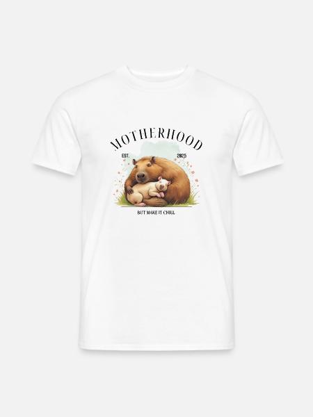 Motherhood 2025 – But Make It Chill - Männer T-Shirt - Weiß