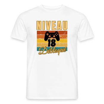 Level 18 Years Birthday Gamer Vintage Humor - T-shirt homme - blanc - Devant - AI Model Male 178 dark (178cm)