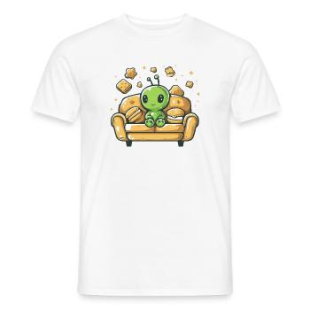 Kuscheliger Alien auf sonnigem Sofa - Männer T-Shirt - Weiß - Vorne - AI Model Male 178 dark (178cm)