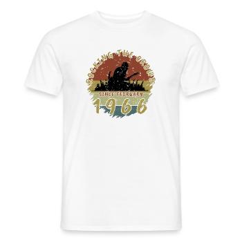60. Geburtstag Rocking the crowd GIT 02/1966 - Männer T-Shirt - Weiß - Vorne - AI Model Male 178 dark (178cm)