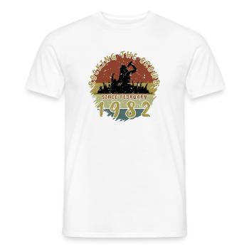 44th Birthday Rocking the crowd SNG 02/1982 - Men's T-Shirt - white - Front - AI Model Male 178 dark (178cm)