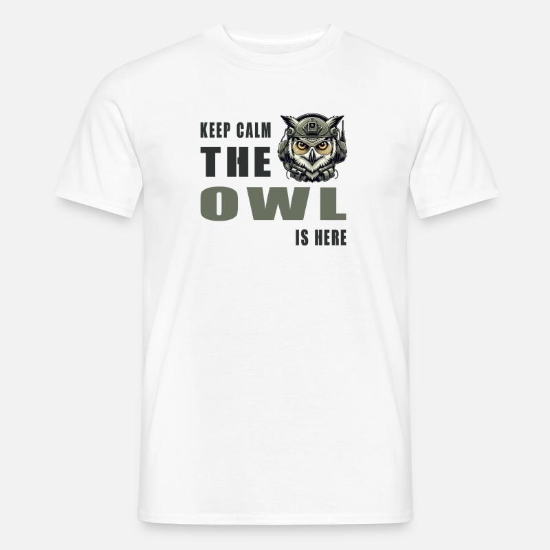 Ruhe bewahren, die Eule ist da - Männer T-Shirt - Weiß