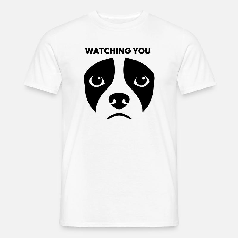 Hundeblick Watching You Spruch - Männer T-Shirt - Weiß