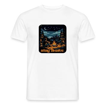 Bleib wach Lagerfeuernacht - Männer T-Shirt - Weiß - Vorne - AI Model Male 178 dark (178cm)